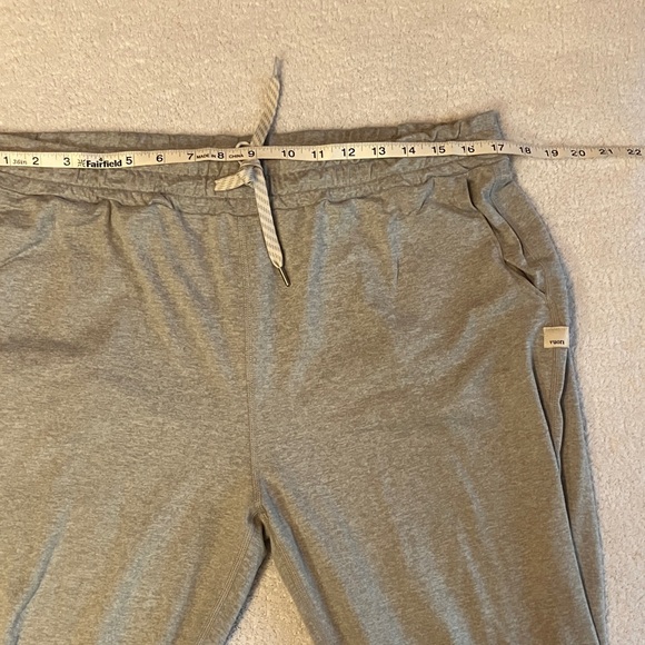 Vuori Performance joggers light gray - Picture 6 of 8